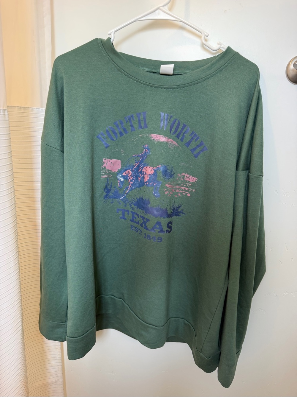 Fort Worth Texas Graphic Crewneck Sweatshirt - Green